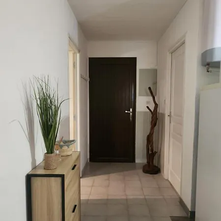 Location De Apartment Santa-Maria-Poggio (Corsica)