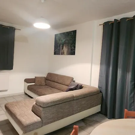 Apartment Location De Santa-Maria-Poggio (Corsica)