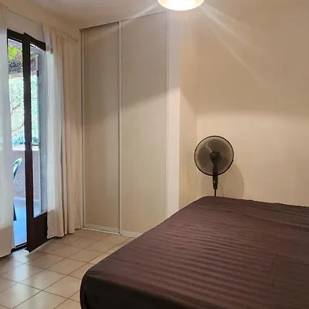 Location De Appartamento Santa-Maria-Poggio (Corsica)