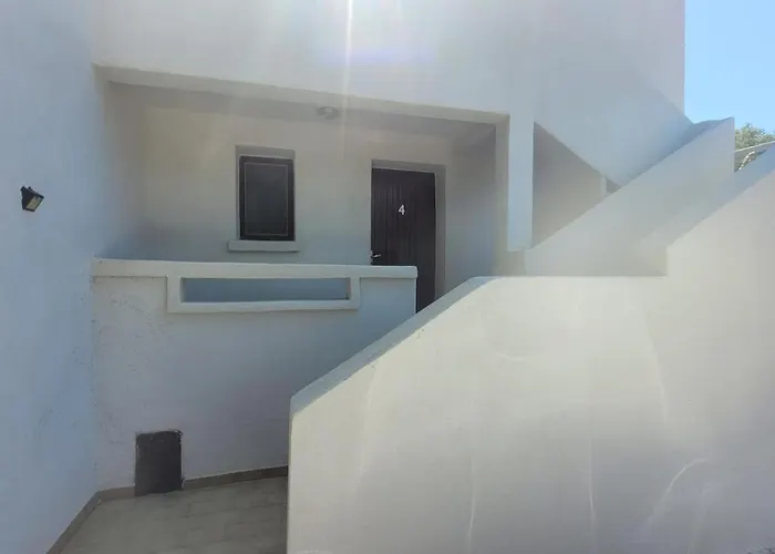 Location De Appartement Santa-Maria-Poggio (Corsica)